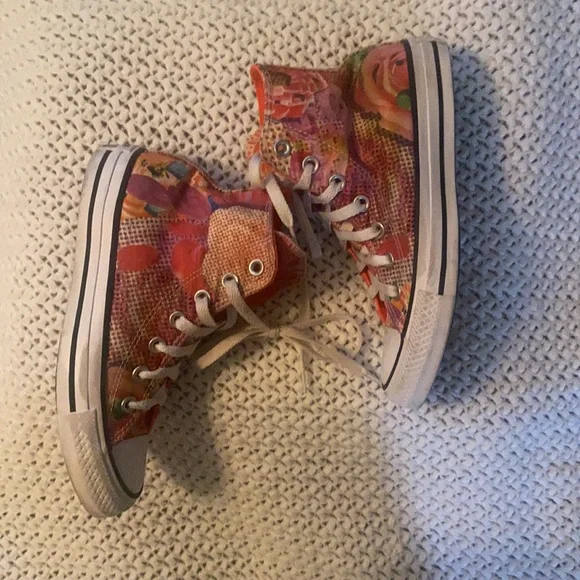 Converse Canvas High Top Floral Orange and Red Pattern-Women’s Size 5 - Picture 3 of 8